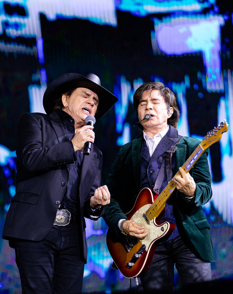 1==gMjpjNxQmMkZjOyJmLt92YuM3dl5WZ0FGZlhGdA9GdhRnbvNmO5UTNwcTO3gDO6cWZwpmL39GbmZWMyYDO4EmNihjZ3UTYjJmZkJjZ4Y2NyYTNjRWNjNjRyUSNjNjRyUCMGJTJwUTO3kjN3QzNy8VL1ETLf9VLwITLfpTN Chitãozinho & Xororó, Murillo Huff, Lauana Prado e Felipe & Rodrigo agitam a primeira noite do Jaguariúna Rodeo Festival 2025